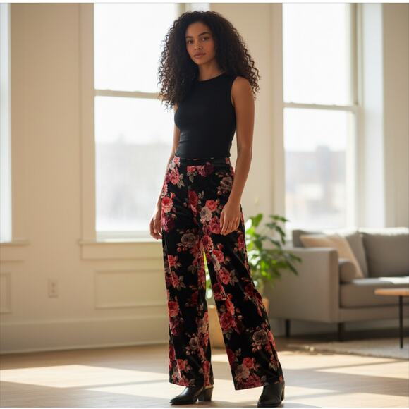 Nally & Millie Velour Floral Pull-On High Rise Trouser Pants Black/Red S/M NWT - Picture 1 of 6